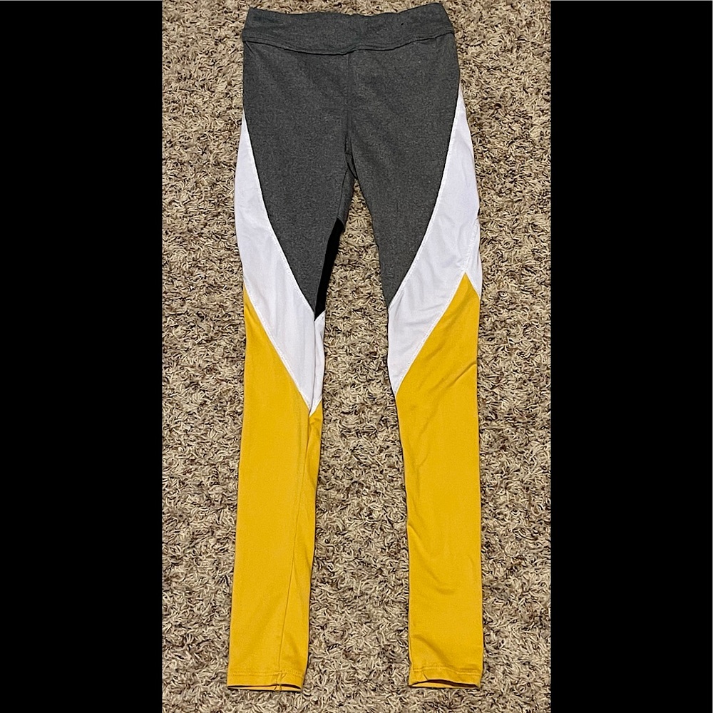 Rue 21 Athletic Style Leggings